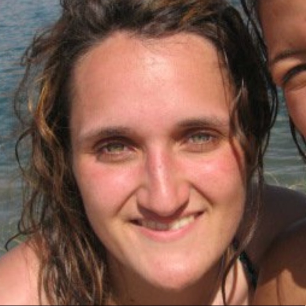 Meet your Posher, Amelia